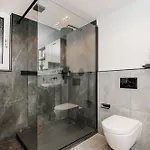 S331 - Luxurious Two Bedroom Duplex In شقة