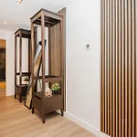 S331 - Luxurious Two Bedroom Duplex In شقة