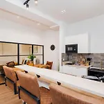S331 - Luxurious Two Bedroom Duplex In * كولونيا