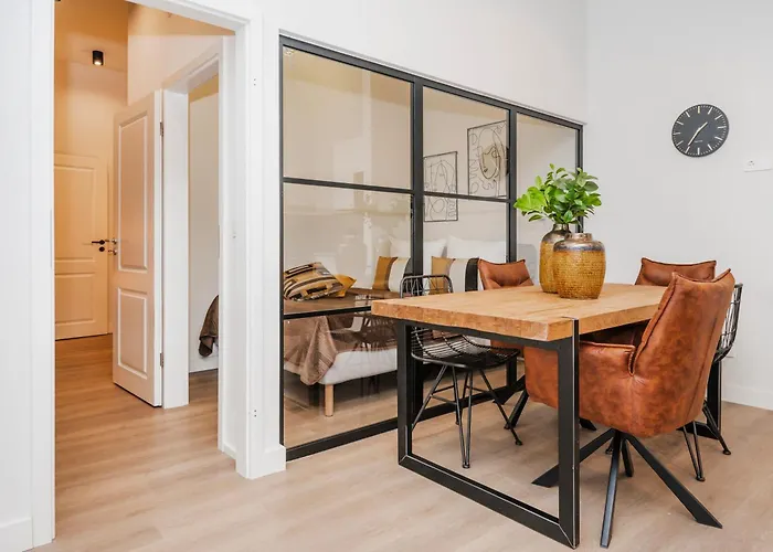 아파트 S331 - Luxurious Two Bedroom Duplex In