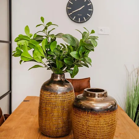 S331 - Luxurious Two Bedroom Duplex In