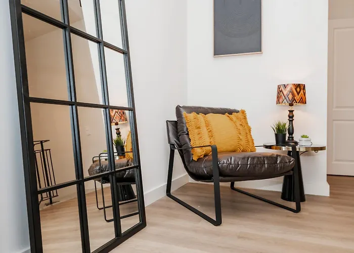 S331 - Luxurious Two Bedroom Duplex In Apartman Köln