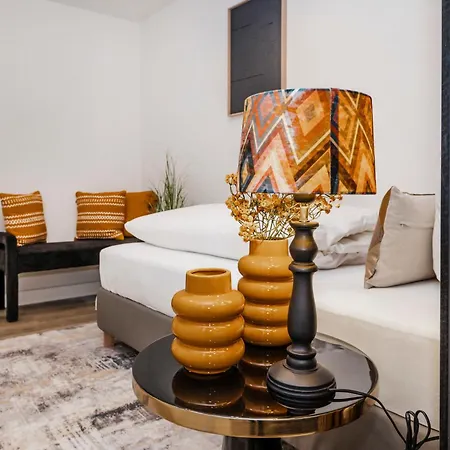 S331 - Luxurious Two Bedroom Duplex In Lägenhet *